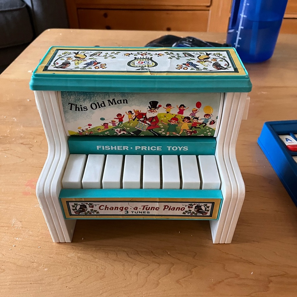 Vintage fisher price change-a-tune
